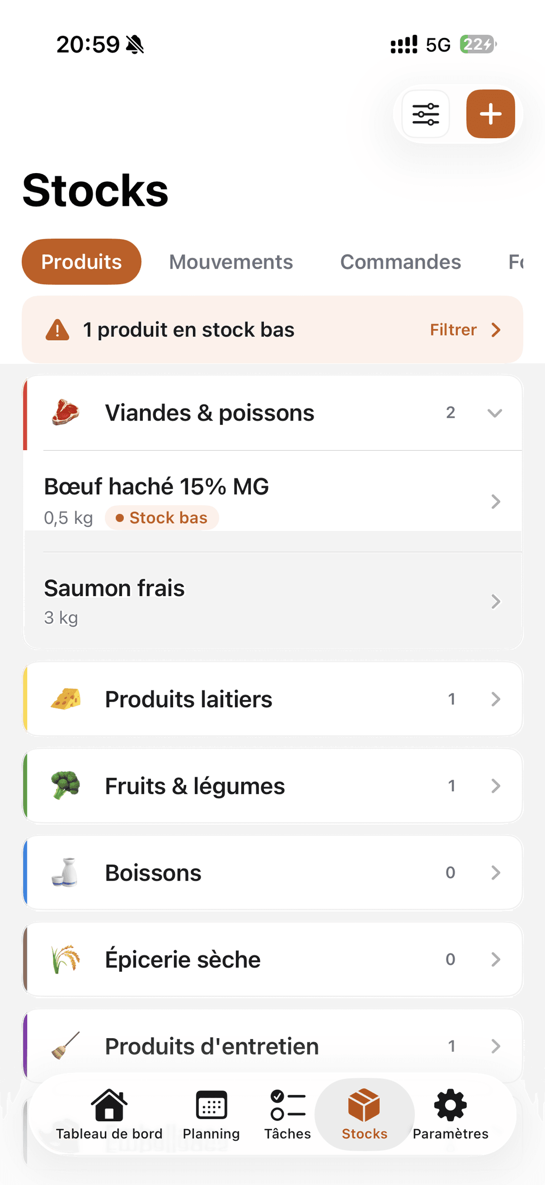 Écran Stocks Taskab avec catégories et alertes de stock bas